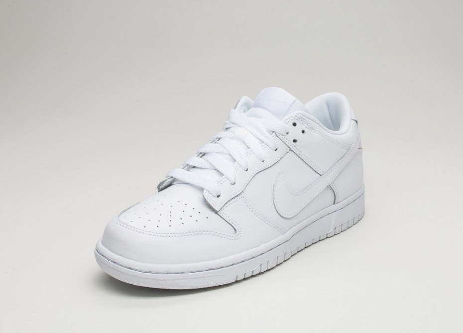 dunk low all white