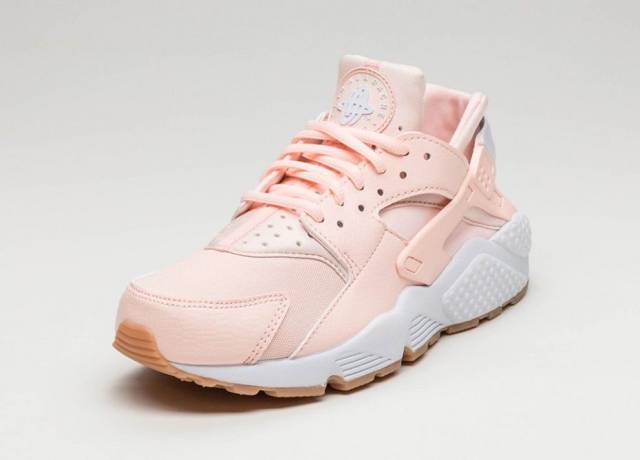 nike huarache peach